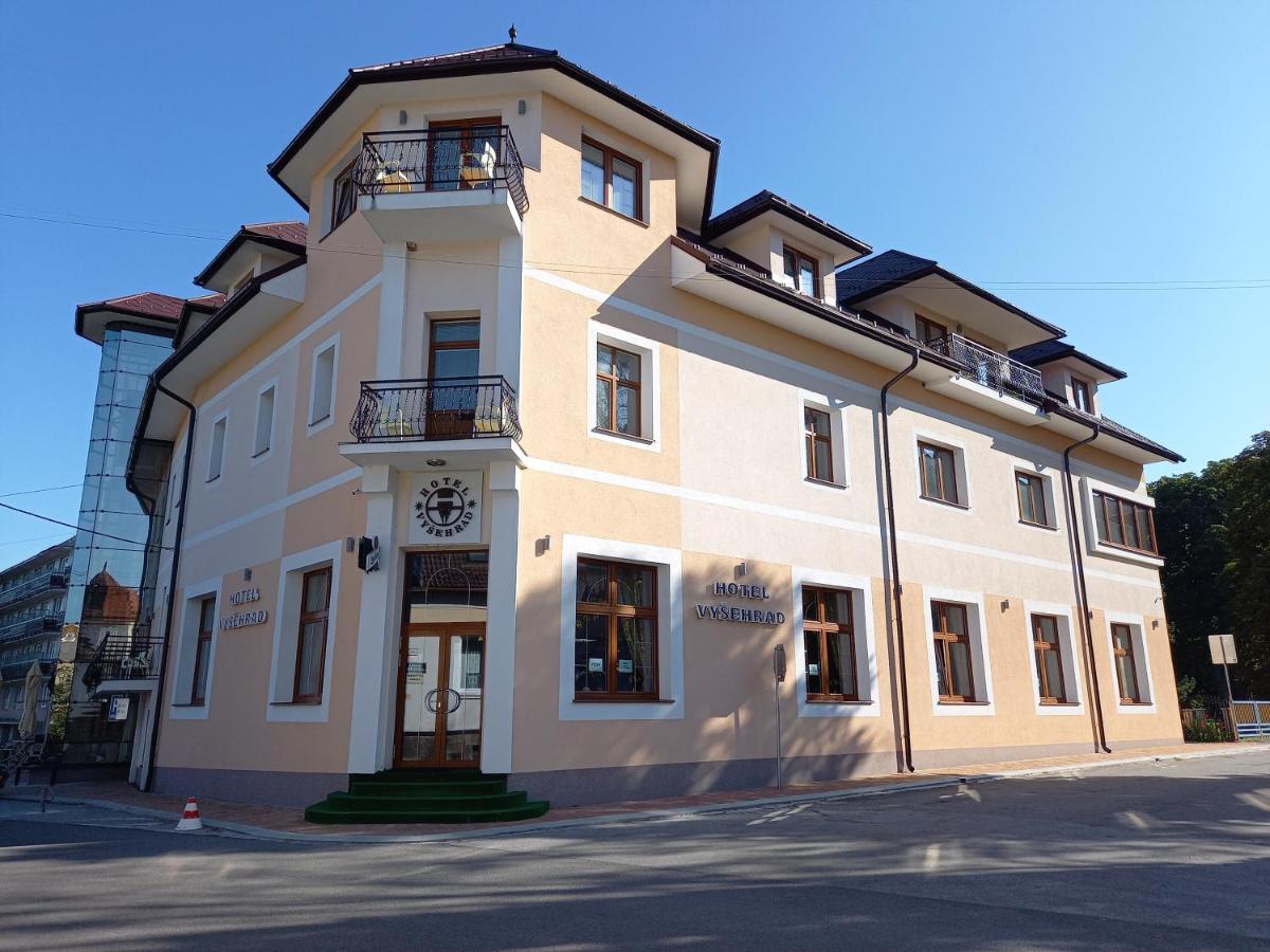 Hotel Vysehrad Турчьянске-Теплице Экстерьер фото