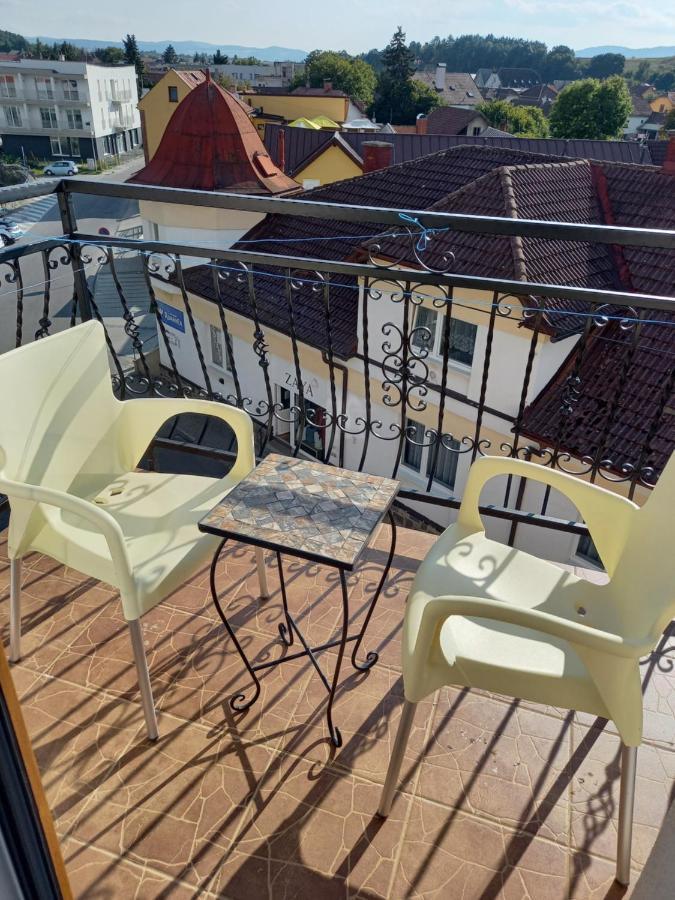 Hotel Vysehrad Турчьянске-Теплице Экстерьер фото